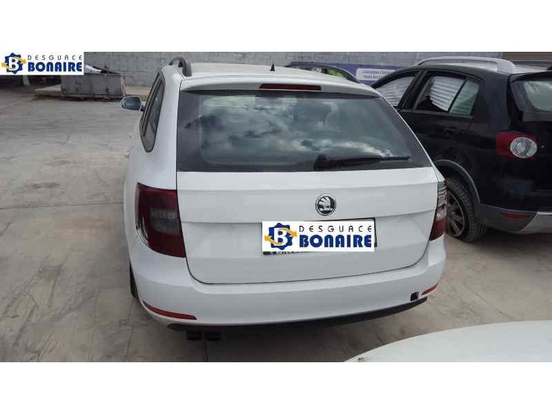 skoda superb combi (3t5) del año 2009