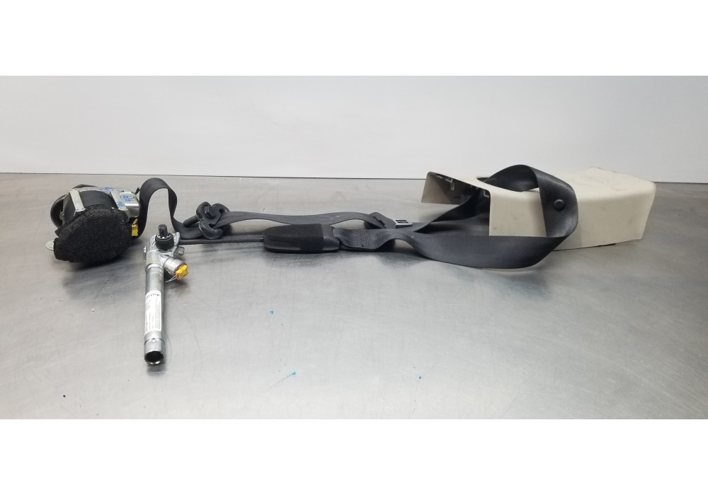 Recambio de cinturon seguridad delantero derecho para alfa romeo mito (145) junior referencia OEM IAM 156100546 618744800 156093