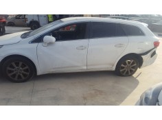 toyota avensis (t27) del año 2013 2