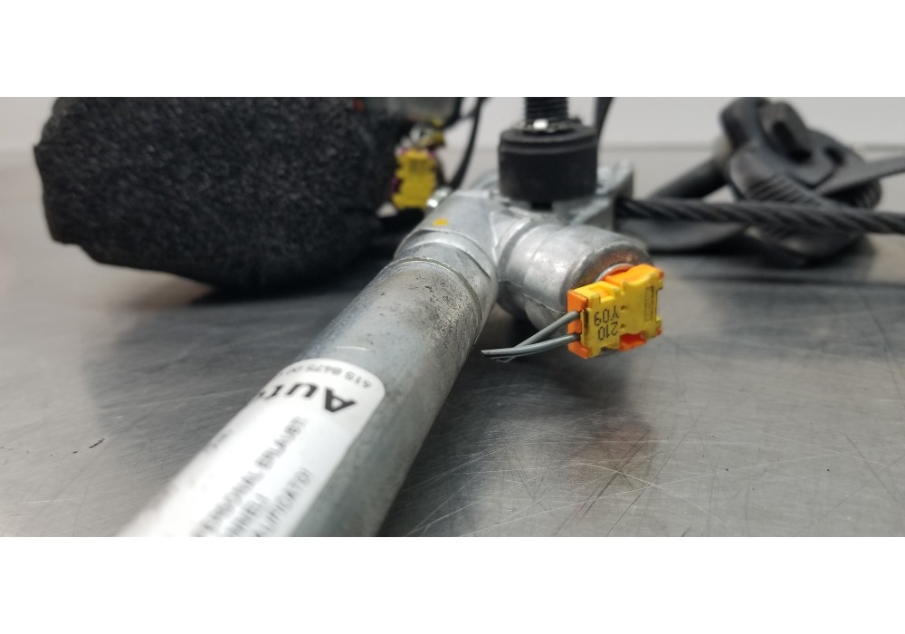 Recambio de cinturon seguridad delantero derecho para alfa romeo mito (145) junior referencia OEM IAM 156100546 618744800 156093