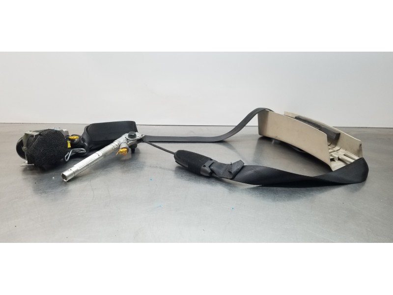 Recambio de cinturon seguridad delantero izquierdo para alfa romeo mito (145) junior referencia OEM IAM 156100546 618744800  Recambio de cinturon seguridad delantero izquierdo para alfa romeo mito (145) junior referencia OEM IAM 156100546 618744800