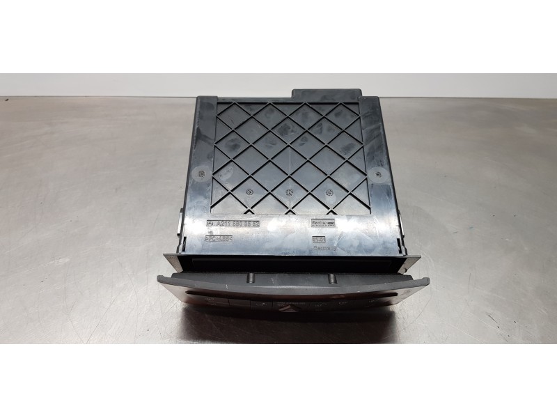 Recambio de mando multifuncion para mercedes clase cls (w219) 350 (219.356) referencia OEM IAM A2196800552  