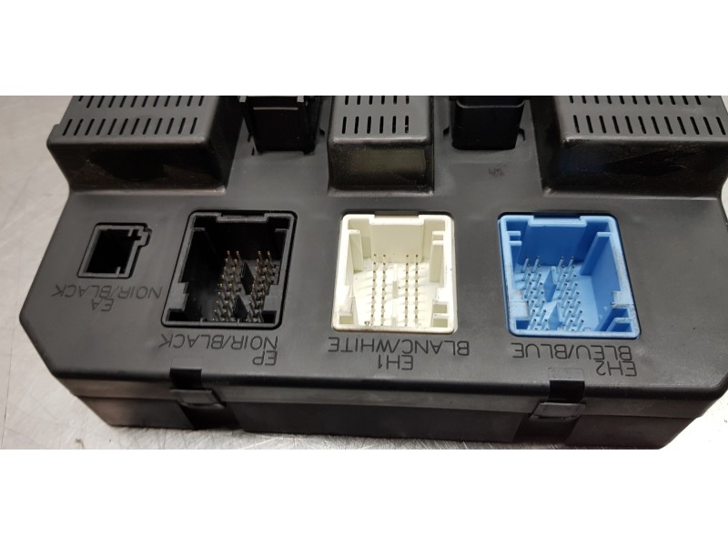 Recambio de caja reles / fusibles para citroen c3 1.1 furio referencia OEM IAM 9659285380  