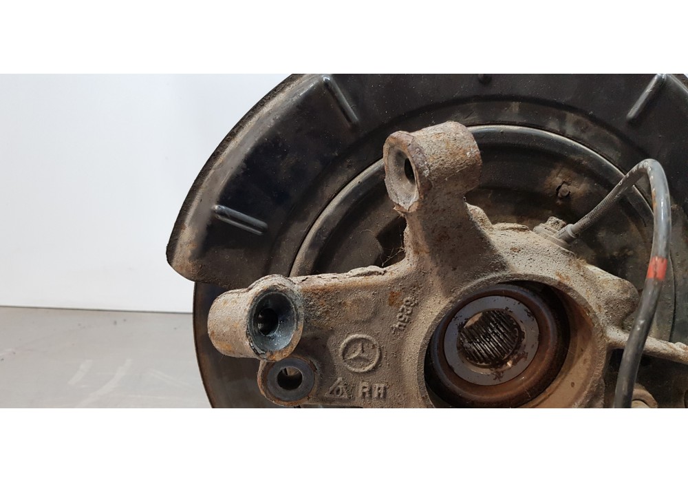 Recambio de mangueta trasera derecha para mercedes clase m (w164) 320 cdi 4m edition 10 referencia OEM IAM A1643501408  