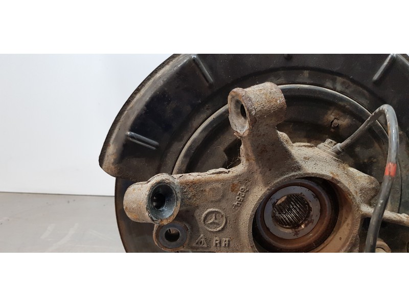 Recambio de mangueta trasera derecha para mercedes clase m (w164) 320 cdi 4m edition 10 referencia OEM IAM A1643501408  