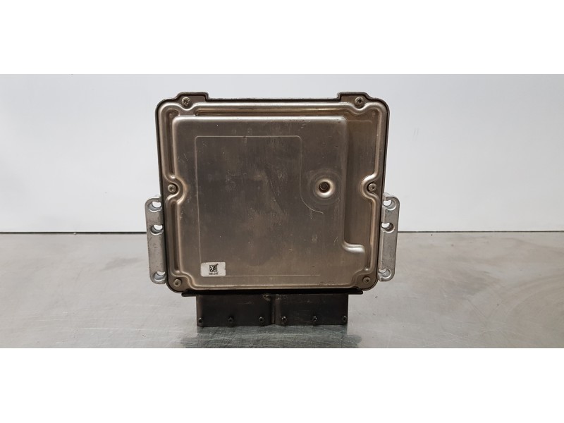 Recambio de centralita motor uce para kia carens ( ) concept referencia OEM IAM 391502A525  