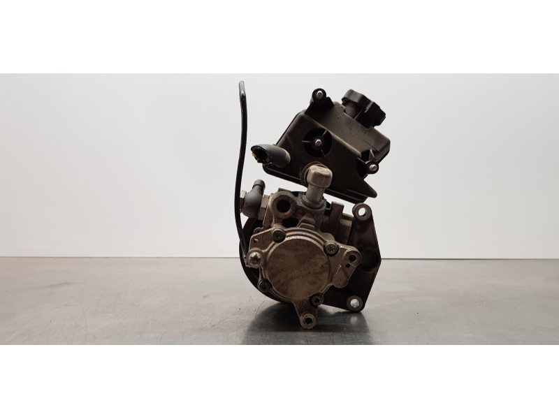 Recambio de bomba direccion para mercedes clase cls (w219) 350 (219.356) referencia OEM IAM 044669101  