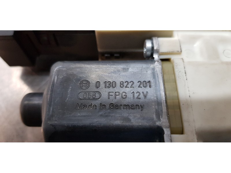 Recambio de motor elevalunas delantero derecho para peugeot 407 premium referencia OEM IAM 9663036580  