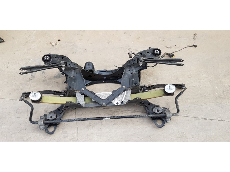 Recambio de puente trasero para volvo xc60 r design awd referencia OEM IAM 32221609  