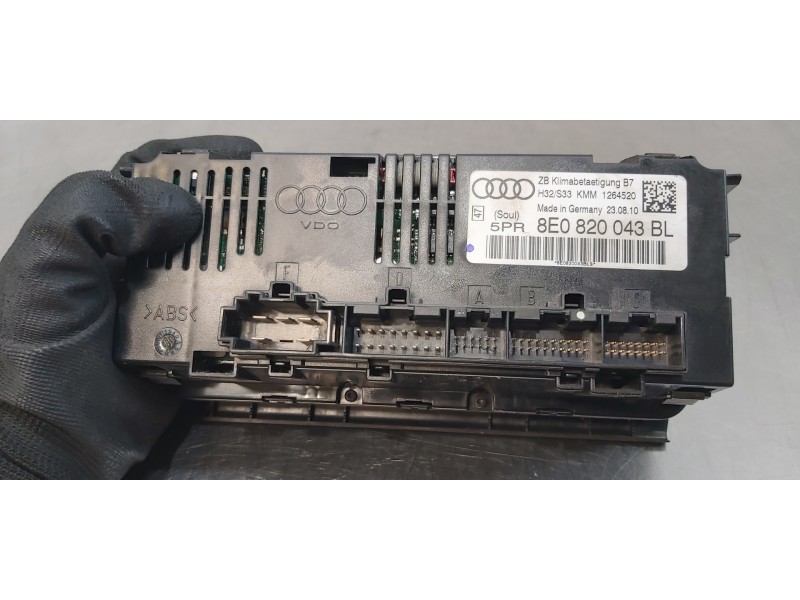 Recambio de mando climatizador para seat exeo berlina (3r2) reference referencia OEM IAM 8E0820043BL   Recambio de mando climatizador para seat exeo berlina (3r2) reference referencia OEM IAM 8E0820043BL