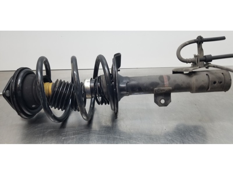 Recambio de amortiguador delantero izquierdo para mitsubishi outlander (gf0) motion 2wd referencia OEM IAM 4060A585  