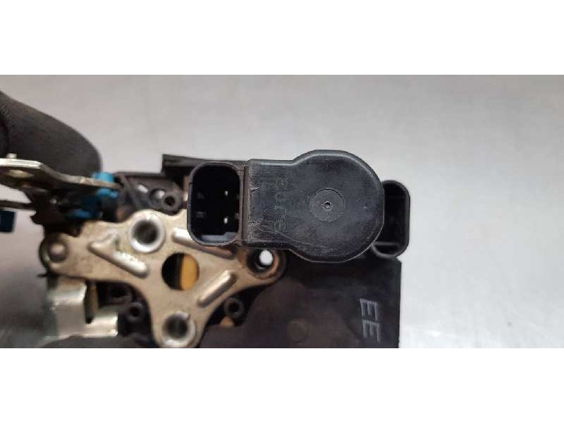 Recambio de cerradura puerta trasera izquierda para chevrolet aveo lt referencia OEM IAM   