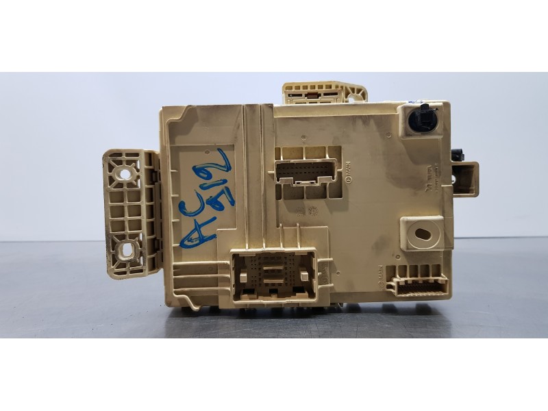 Recambio de caja reles / fusibles para kia ceed sportswagon tech referencia OEM IAM 91953J7420  