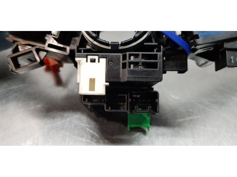 Recambio de anillo airbag para mitsubishi outlander (gf0) motion 2wd referencia OEM IAM 8651A174  