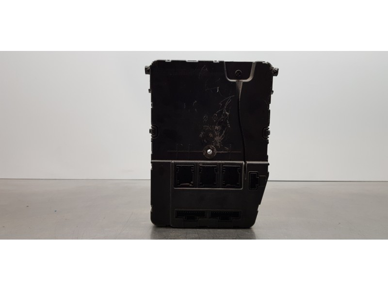 Recambio de modulo confort para renault scenic ii confort dynamique referencia OEM IAM 8200309690  