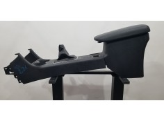 Recambio de apoyabrazos central para mitsubishi outlander (gf0) motion 2wd referencia OEM IAM 8011B729XA 8015A116XA 