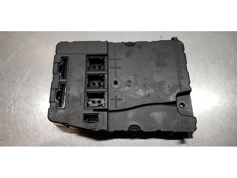 Recambio de modulo confort para renault scenic ii confort dynamique referencia OEM IAM 8200309690  