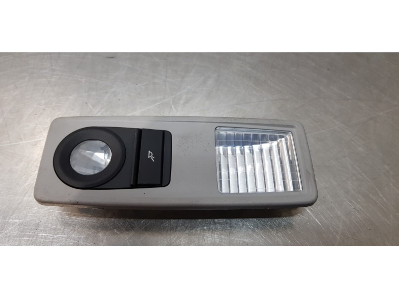 Recambio de luz interior para bmw x3 (f25) xdrive 20d referencia OEM IAM 9215623  