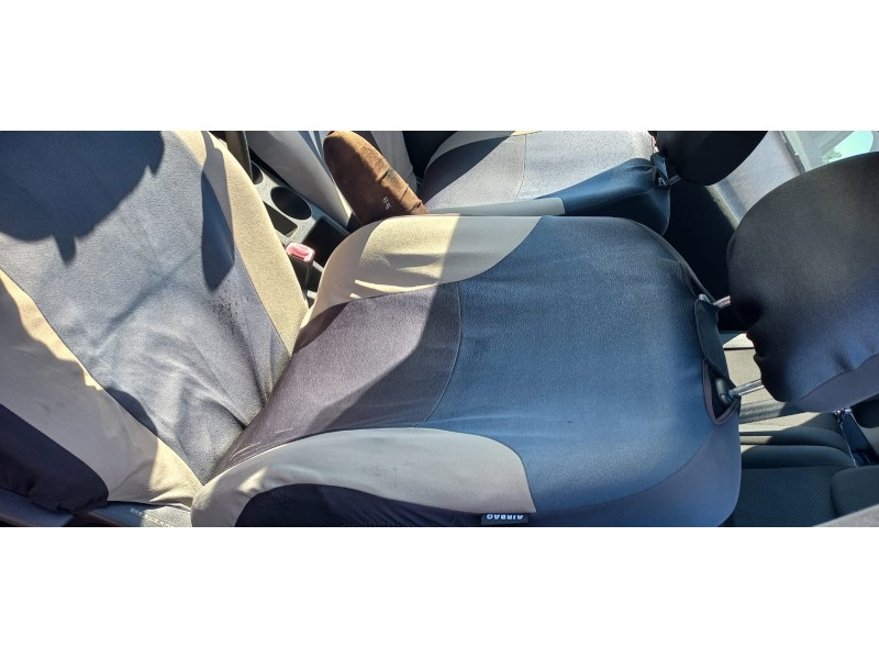 toyota corolla verso (r1) del año 2005