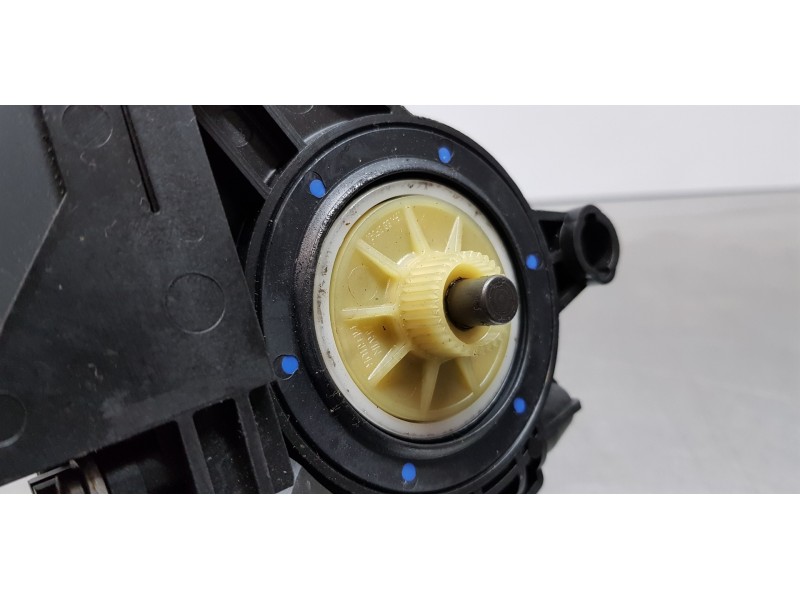 Recambio de motor elevalunas delantero izquierdo para volkswagen golf vi (5k1) advance referencia OEM IAM 5K0959701EZ0B   Recambio de motor elevalunas delantero izquierdo para volkswagen golf vi (5k1) advance referencia OEM IAM 5K0959701EZ0B