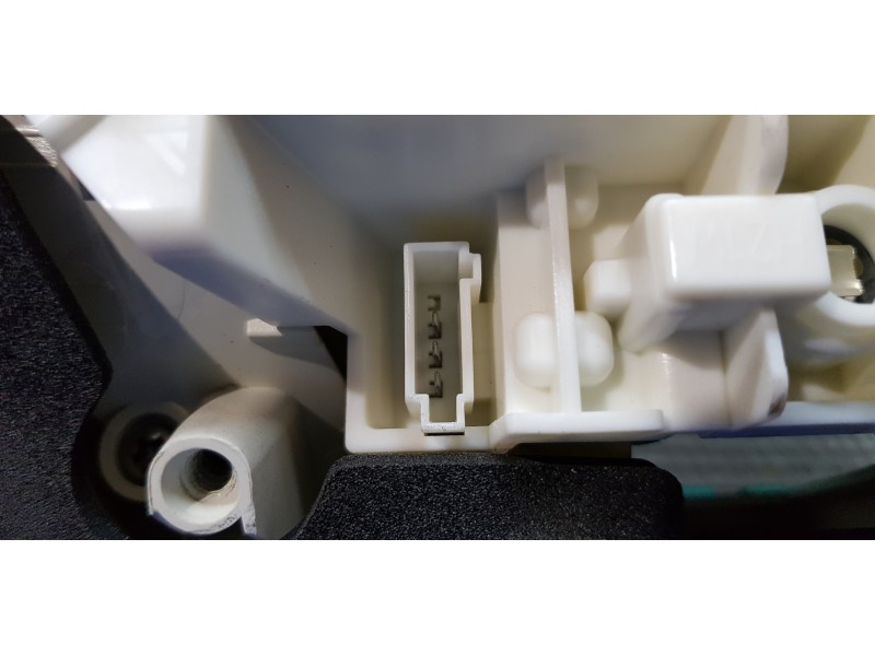 Recambio de piloto trasero derecho interior para opel astra j lim. techno referencia OEM IAM 13306456   Recambio de piloto trasero derecho interior para opel astra j lim. techno referencia OEM IAM 13306456