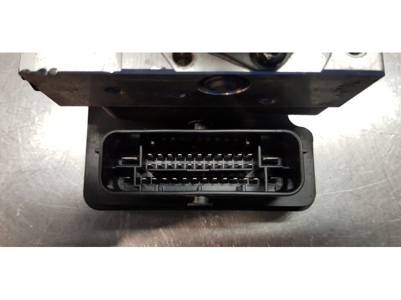 Recambio de abs para kia ceed sportswagon tech referencia OEM IAM 58910J7AA0 J758924500 58900J7AA0