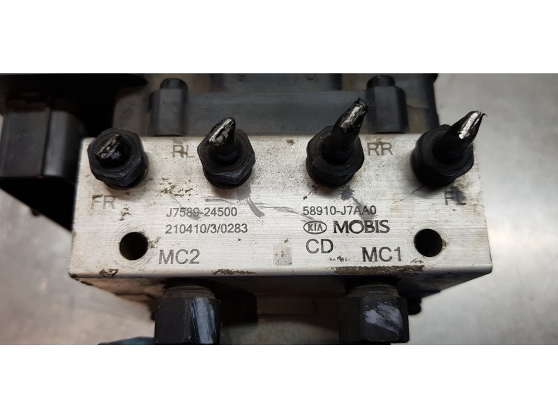 Recambio de abs para kia ceed sportswagon tech referencia OEM IAM 58910J7AA0 J758924500 58900J7AA0