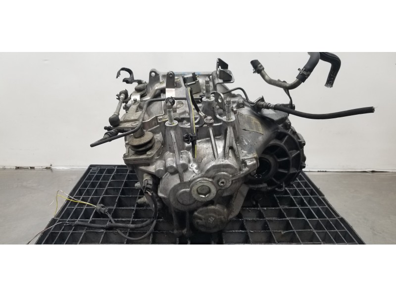 Recambio de caja cambios para mitsubishi outlander (gf0) motion 2wd referencia OEM IAM 2500A356  