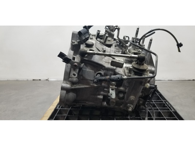 Recambio de caja cambios para mitsubishi outlander (gf0) motion 2wd referencia OEM IAM 2500A356  