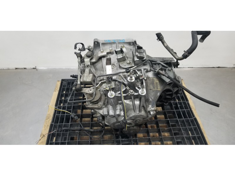 Recambio de caja cambios para mitsubishi outlander (gf0) motion 2wd referencia OEM IAM 2500A356  
