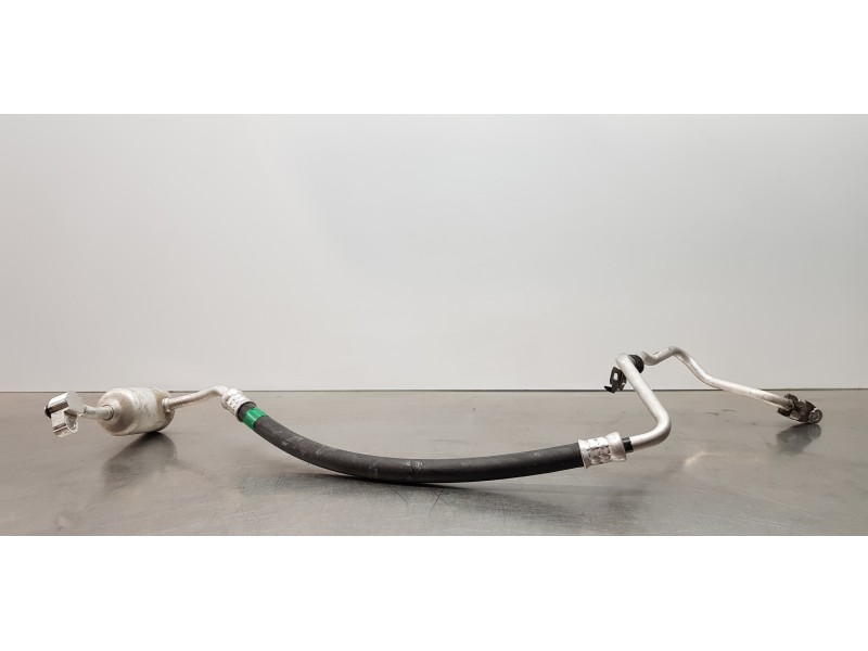 Recambio de tubos aire acondicionado para toyota rav 4 plug-in hybrid advance referencia OEM IAM 8870342260  