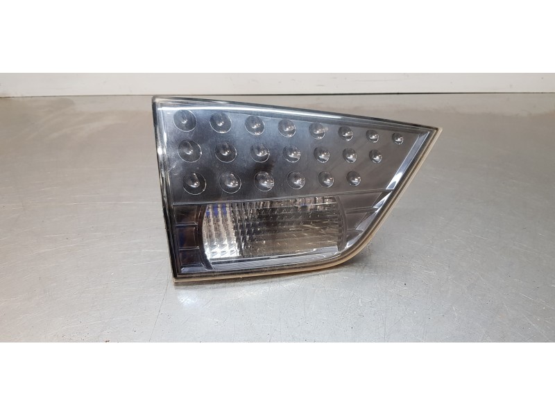 Recambio de piloto trasero izquierdo interior para mitsubishi outlander (cw0) challenge 4wd referencia OEM IAM 8331A005   Recambio de piloto trasero izquierdo interior para mitsubishi outlander (cw0) challenge 4wd referencia OEM IAM 8331A005