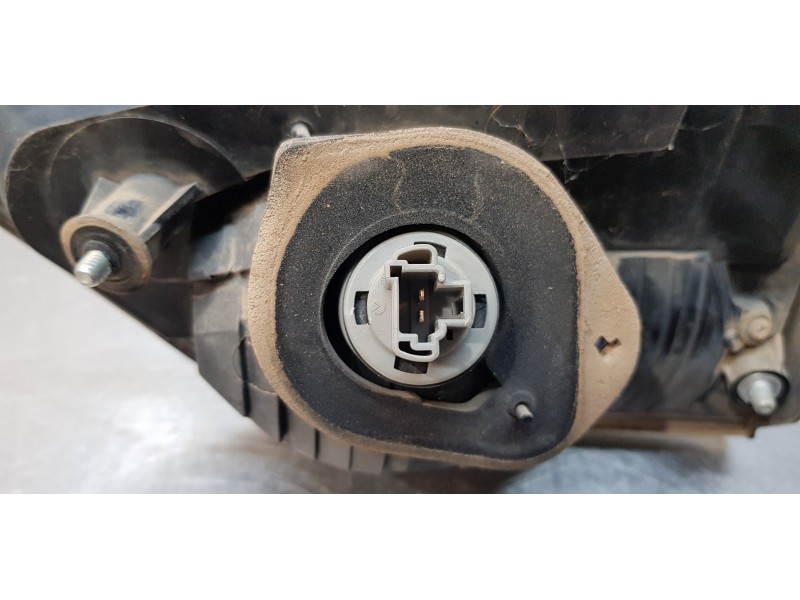 Recambio de piloto trasero izquierdo interior para mitsubishi outlander (cw0) challenge 4wd referencia OEM IAM 8331A005   Recambio de piloto trasero izquierdo interior para mitsubishi outlander (cw0) challenge 4wd referencia OEM IAM 8331A005