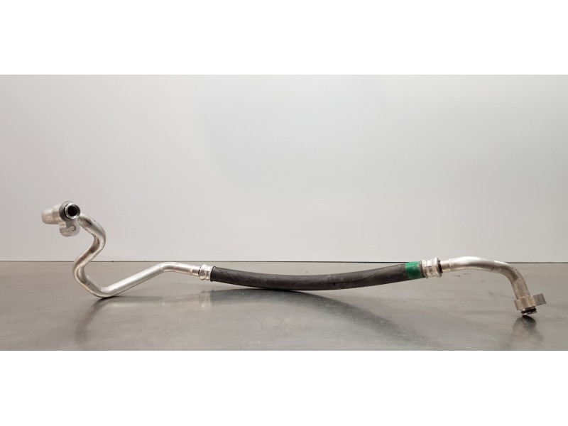 Recambio de tubos aire acondicionado para toyota rav 4 plug-in hybrid advance referencia OEM IAM 8870442750  