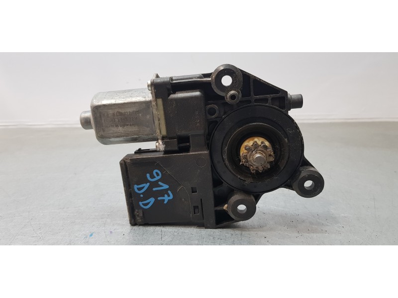 Recambio de motor elevalunas delantero derecho para renault scenic iii grand dynamique referencia OEM IAM 807302741R   Recambio de motor elevalunas delantero derecho para renault scenic iii grand dynamique referencia OEM IAM 807302741R