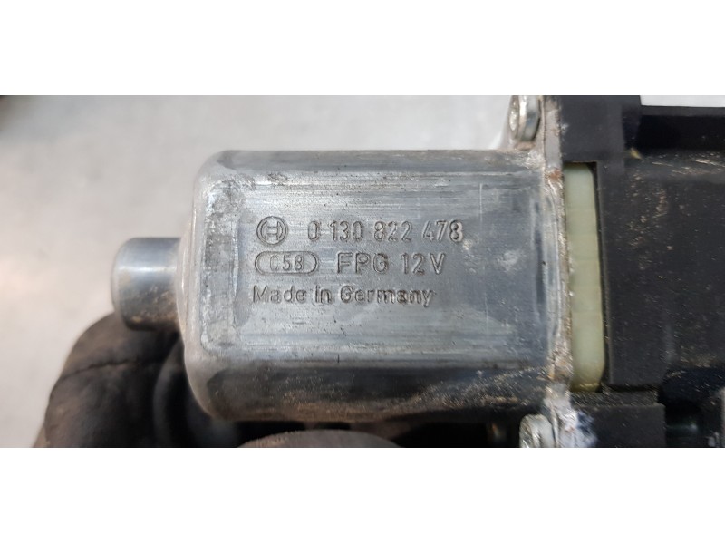 Recambio de motor elevalunas delantero derecho para renault scenic iii grand dynamique referencia OEM IAM 807302741R   Recambio de motor elevalunas delantero derecho para renault scenic iii grand dynamique referencia OEM IAM 807302741R