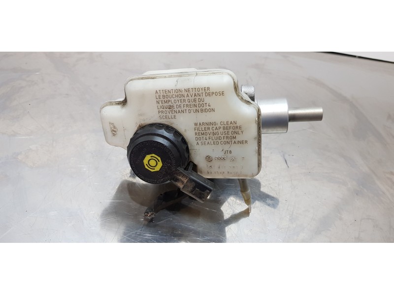 Recambio de bomba freno para volkswagen caddy furgón/kombi kombi referencia OEM IAM 1K1611301D   Recambio de bomba freno para volkswagen caddy furgón/kombi kombi referencia OEM IAM 1K1611301D