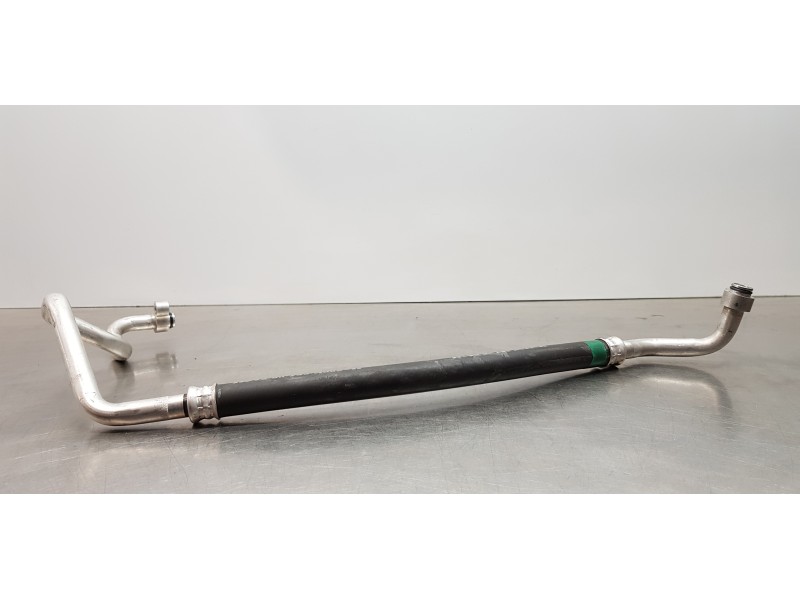 Recambio de tubos aire acondicionado para toyota rav 4 plug-in hybrid advance referencia OEM IAM 8870442750  