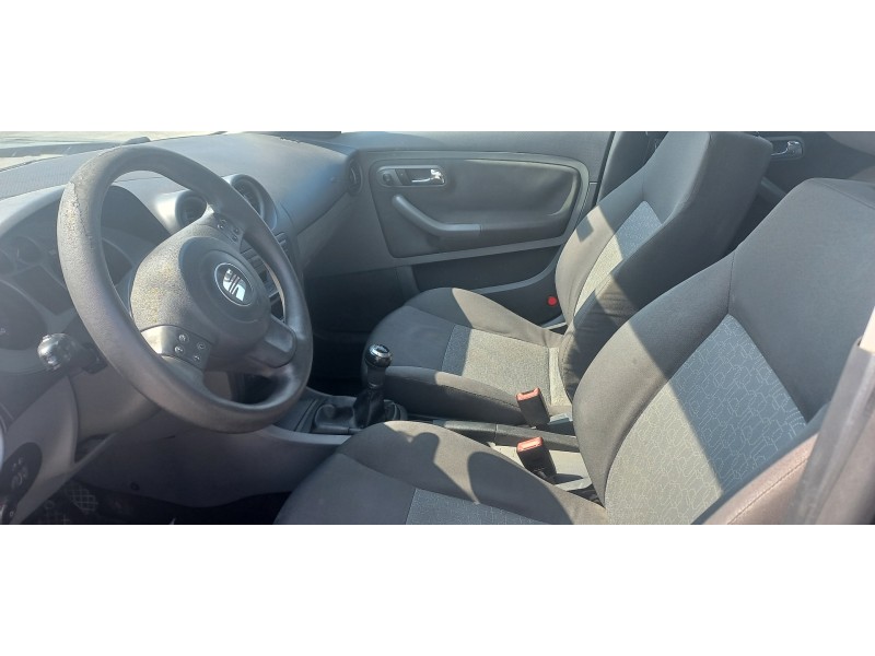 seat ibiza (6l1) del año 2008