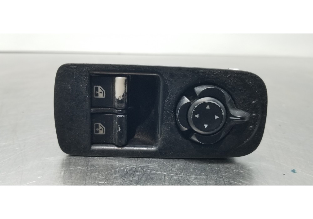 Recambio de mando elevalunas delantero izquierdo para alfa romeo mito (145) junior referencia OEM IAM 156085170 30170304 0156085