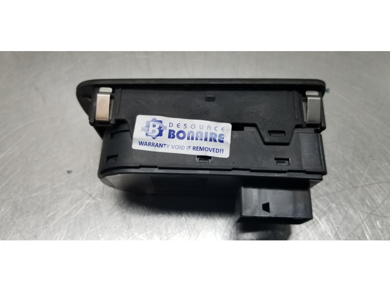 Recambio de mando elevalunas delantero izquierdo para alfa romeo mito (145) junior referencia OEM IAM 156085170 30170304 0156085 Recambio de mando elevalunas delantero izquierdo para alfa romeo mito (145) junior referencia OEM IAM 156085170 30170304 0156085