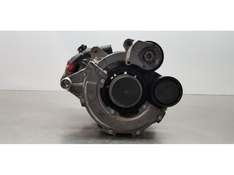 Recambio de alternador para kia ceed sportswagon tech referencia OEM IAM 363002U100  