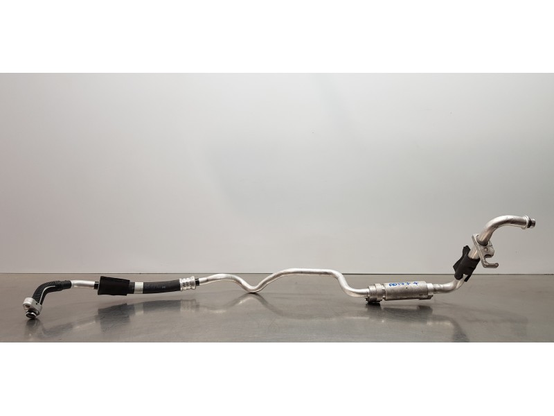 Recambio de tubos aire acondicionado para toyota rav 4 plug-in hybrid advance referencia OEM IAM 8871242200  