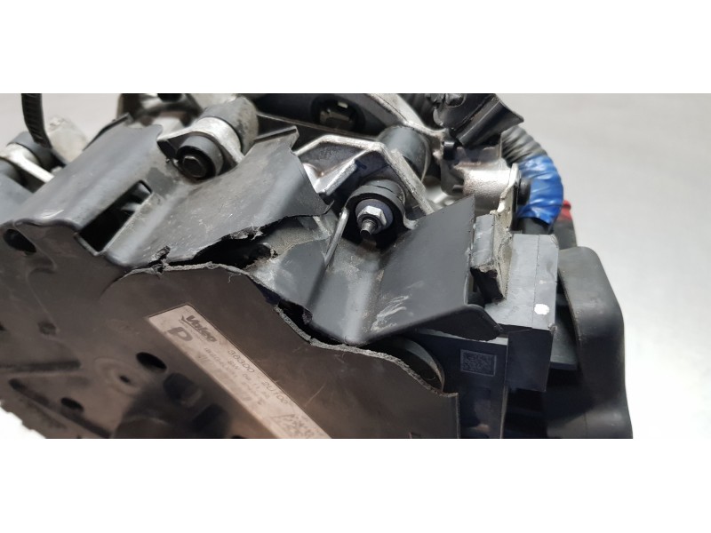 Recambio de alternador para kia ceed sportswagon tech referencia OEM IAM 363002U100  