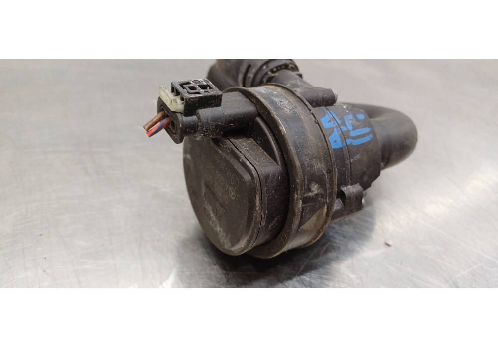 Recambio de bomba agua para mercedes clase b (w246) b 200 cdi (246.208) referencia OEM IAM A0005000686  