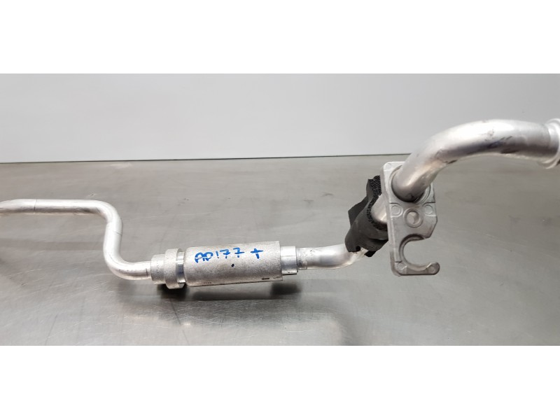 Recambio de tubos aire acondicionado para toyota rav 4 plug-in hybrid advance referencia OEM IAM 8871242200  