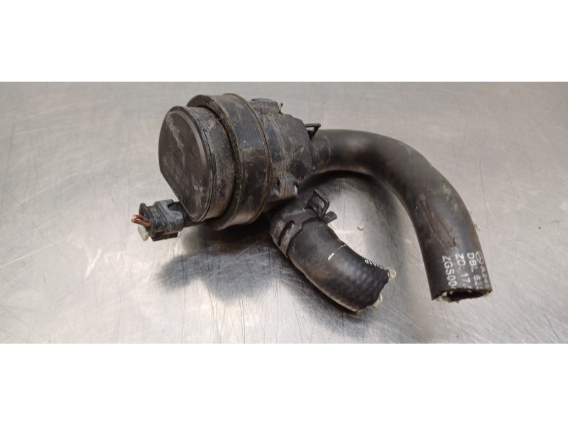 Recambio de bomba agua para mercedes clase b (w246) b 200 cdi (246.208) referencia OEM IAM A0005000686  