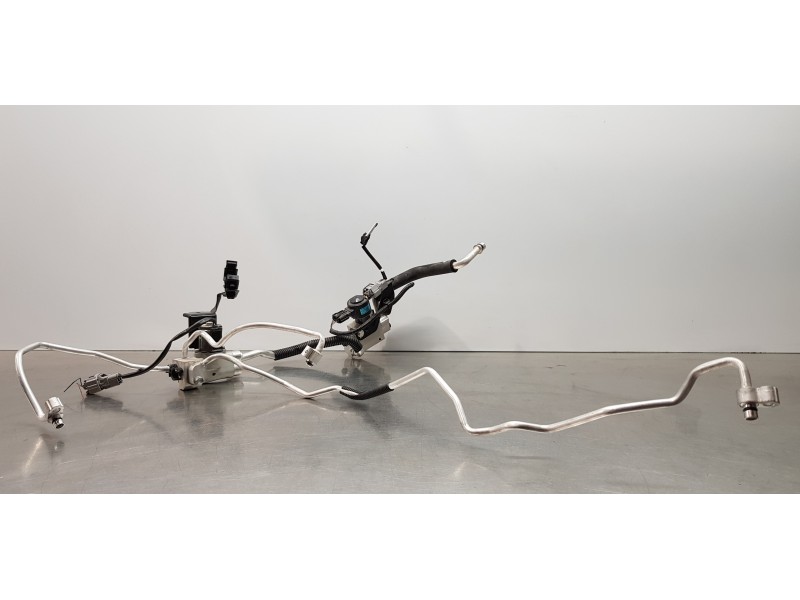 Recambio de tubos aire acondicionado para toyota rav 4 plug-in hybrid advance referencia OEM IAM 8869042100 4475200270 885154211