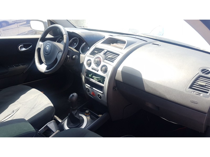 renault megane ii coupe/cabrio del año 2004 renault megane ii coupe/cabrio del año 2004