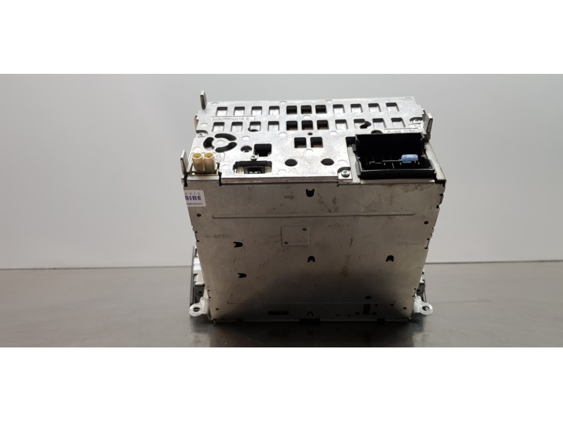 Recambio de sistema audio / radio cd para audi a5 coupe (8t) 2.7 tdi referencia OEM IAM 8T1035186B   Recambio de sistema audio / radio cd para audi a5 coupe (8t) 2.7 tdi referencia OEM IAM 8T1035186B